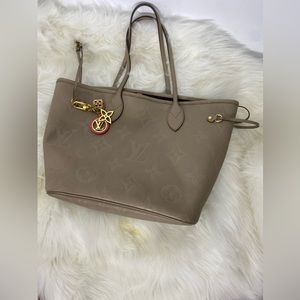 LOUIS VUITTON EMPREINTE MONOGRAM GIANT NEVERFULL MM TOURTERELLE